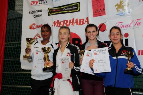 banzai 2013-0120.JPG --- erstellt mit toms-galerie V1.3 - www.tomshaus.de